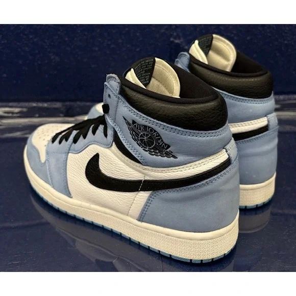 Jordan 1 Retro High OG University Blue 555088-134 Mens sneakers size 10 - Picture 4 of 8